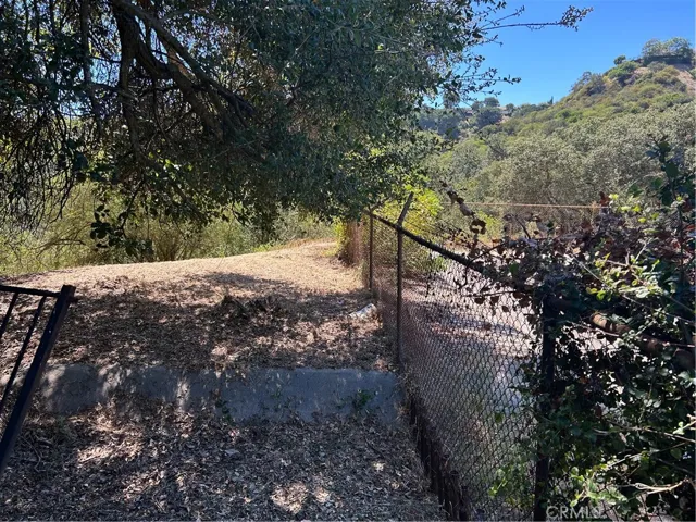 2451 Nalin Dr, Los Angeles, California 90077