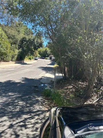 2451 Nalin Dr, Los Angeles, California 90077