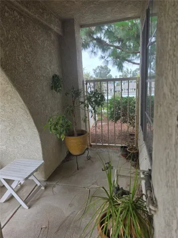 23395 La Crescenta A, Mission Viejo, California 92691