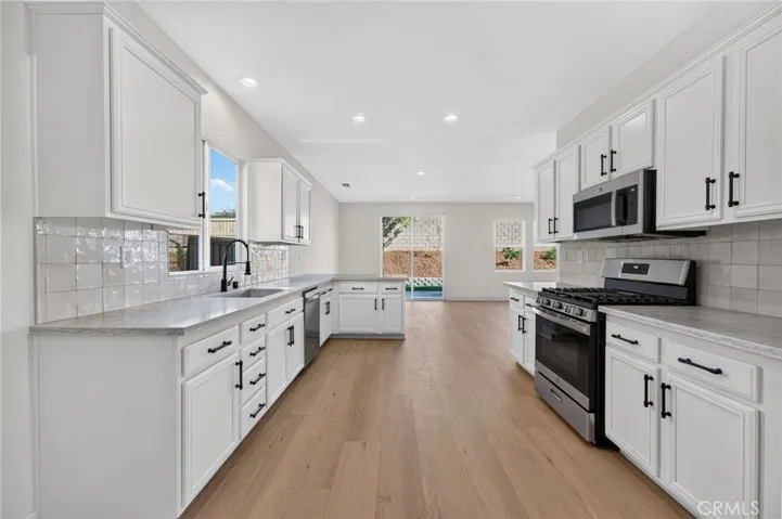 36377 Capri, Winchester, California 92596