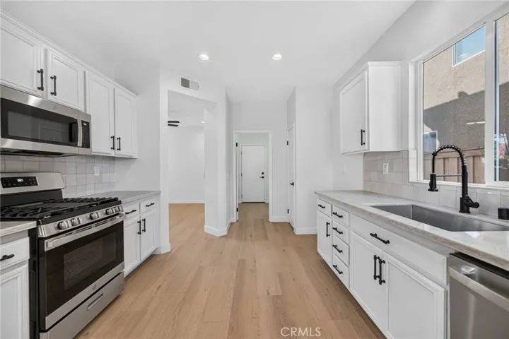 36377 Capri, Winchester, California 92596