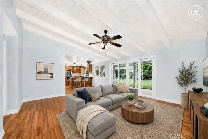 Virtual family room.
