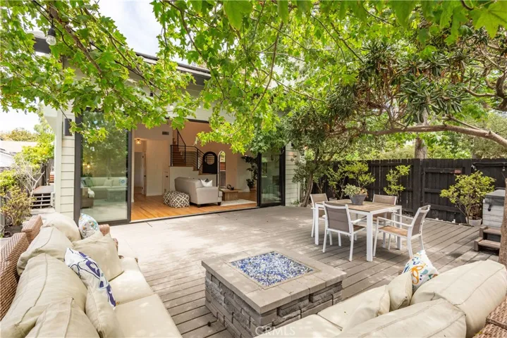 575 24th Street, Hermosa Beach, California 90254