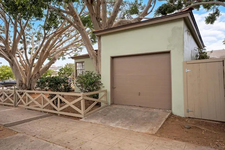 1537 Sunset Cliffs, San Diego, California 92107