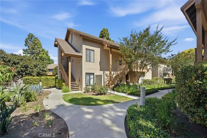 127 Lemon, Irvine, California 92618
