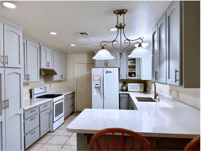 6963 Lennox, Yucca Valley, California 92284