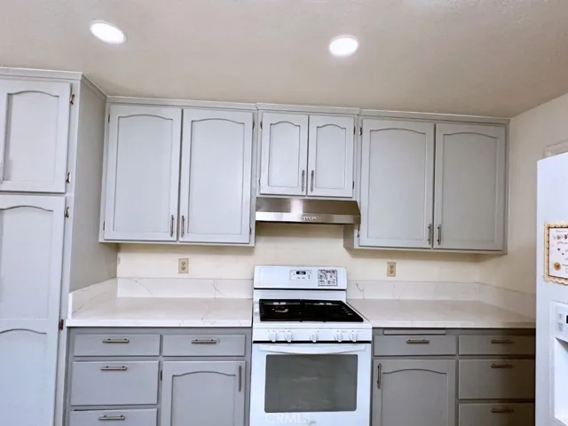 6963 Lennox, Yucca Valley, California 92284