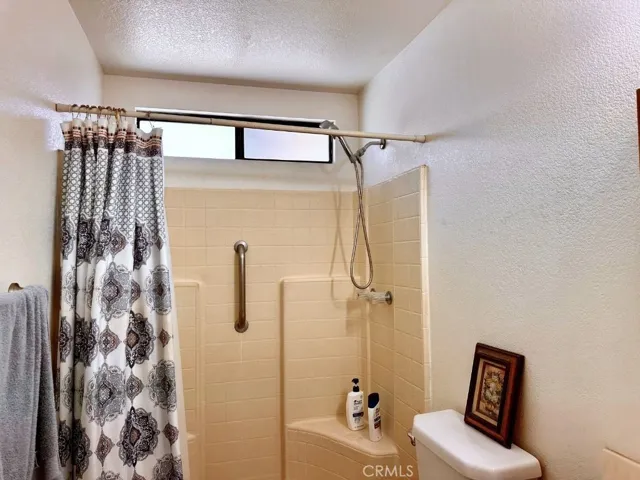 6963 Lennox, Yucca Valley, California 92284