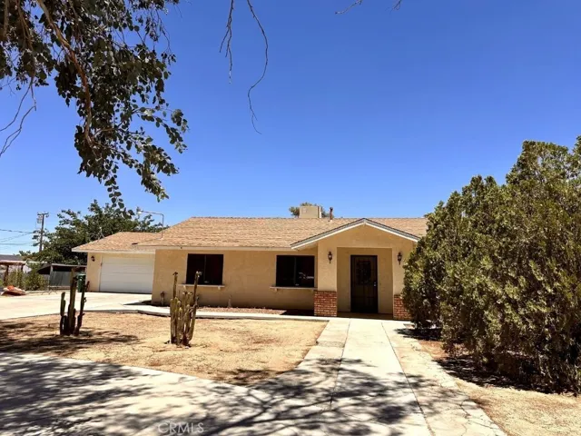6963 Lennox, Yucca Valley, California 92284