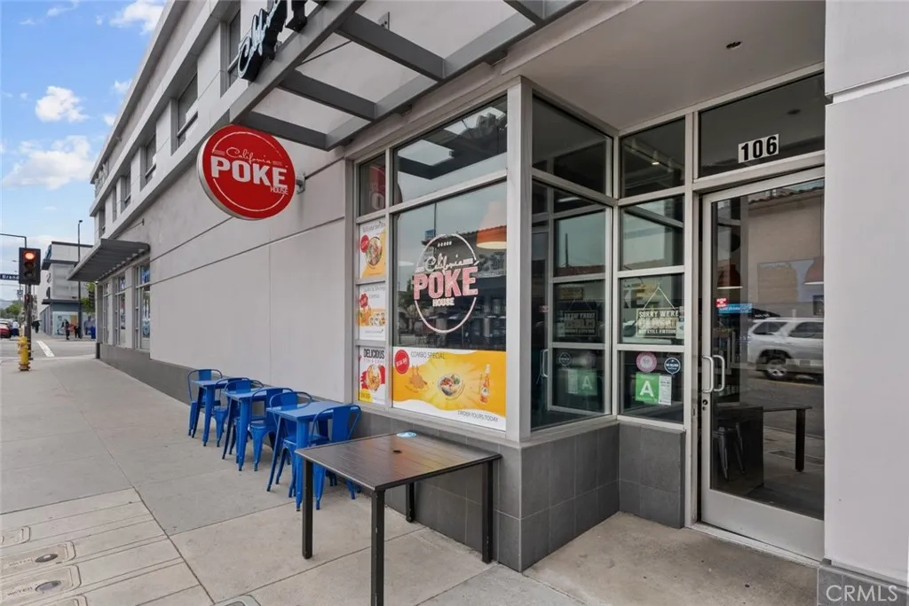 106 W California Ave