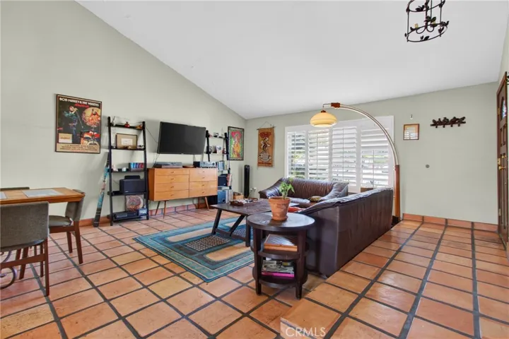 3395 Santa Cruz Drive, Riverside, California 92507