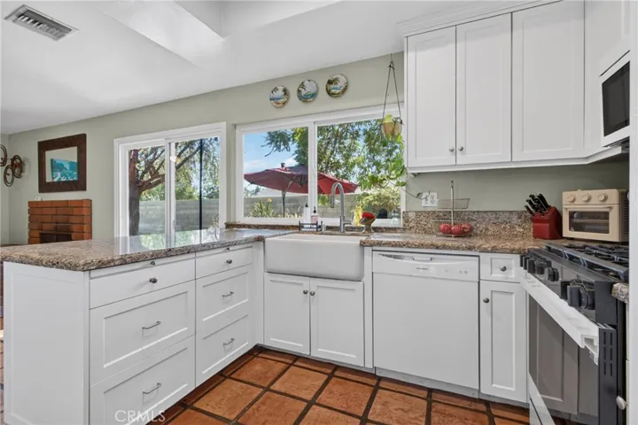 3395 Santa Cruz Drive, Riverside, California 92507
