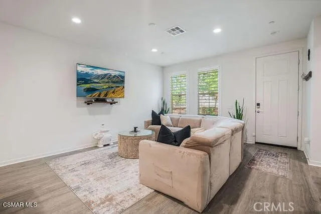 110 Red Brick 5, Simi Valley, California 93065