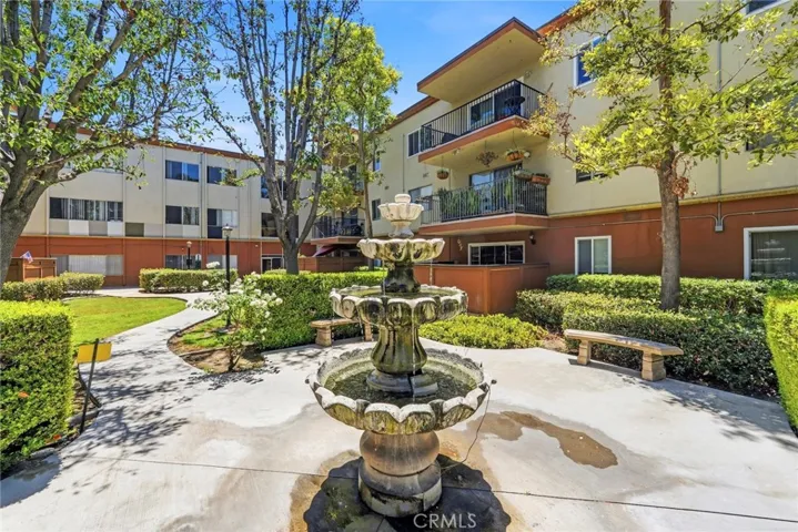 400 N Acacia C32, Fullerton, California 92831