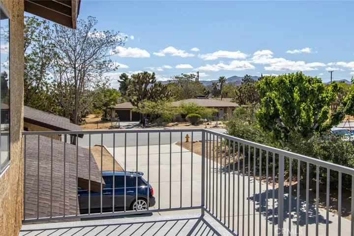 7412 Deer Trail 4, Yucca Valley, California 92284