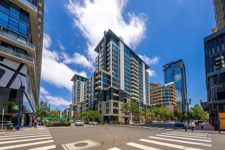 425 W Beech 1358, San Diego, California 92101