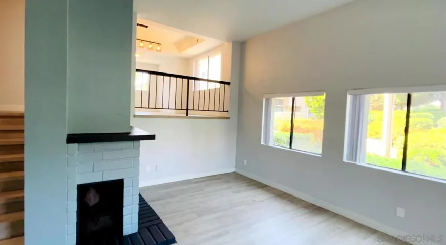 4022 Mahaila C, San Diego, California 92122