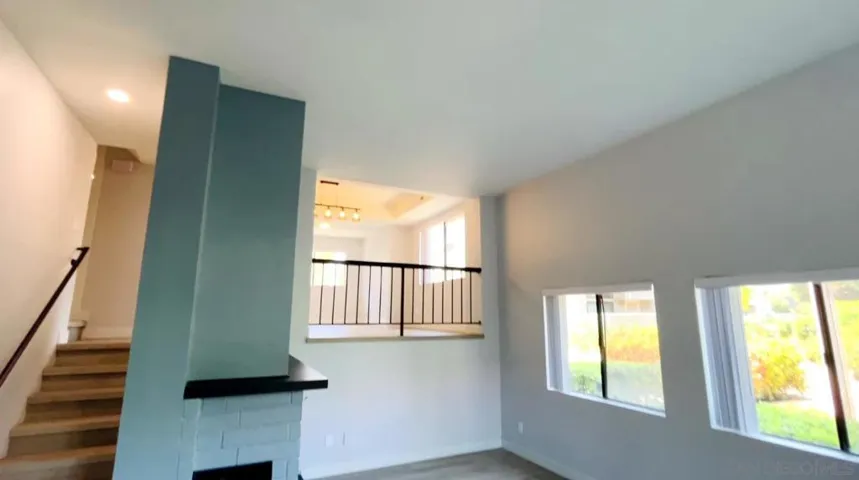 4022 Mahaila C, San Diego, California 92122