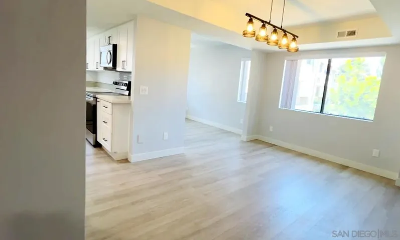 4022 Mahaila C, San Diego, California 92122