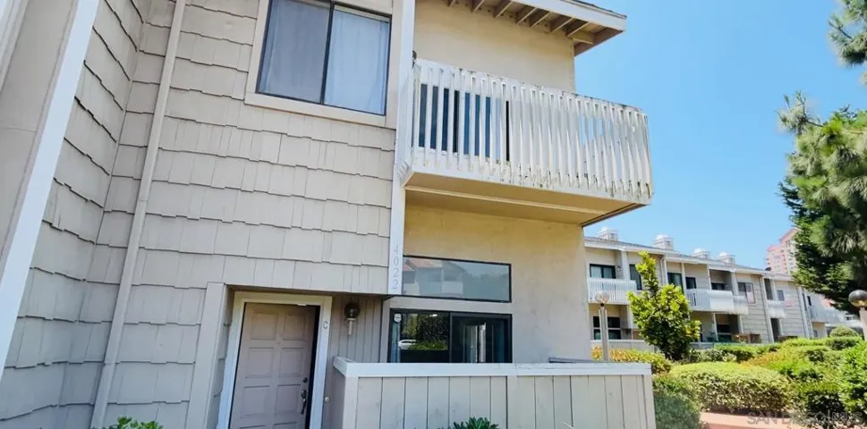 4022 Mahaila C, San Diego, California 92122