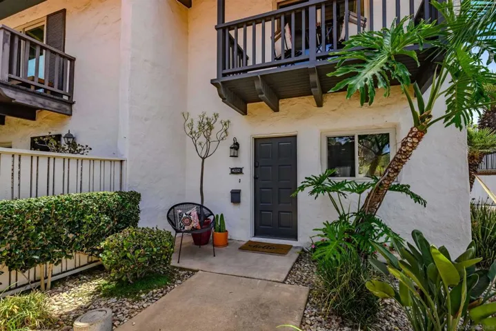 4202 Loma Riviera Ln, San Diego, California 92110