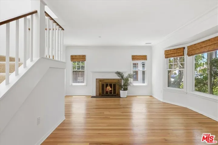 4164 Le Bourget Avenue, Culver City, California 90232