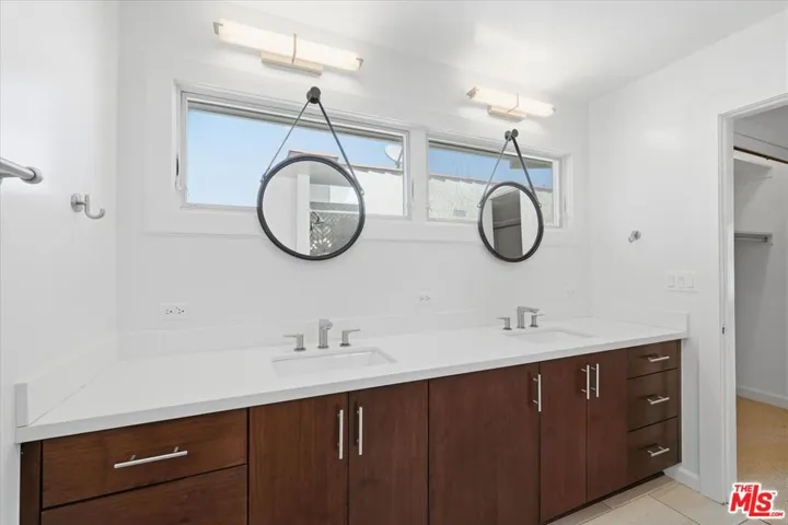 4164 Le Bourget Avenue, Culver City, California 90232