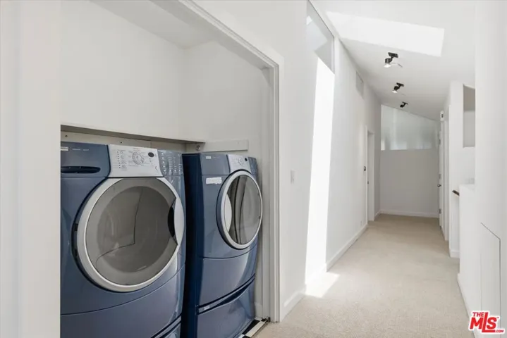 4164 Le Bourget Avenue, Culver City, California 90232