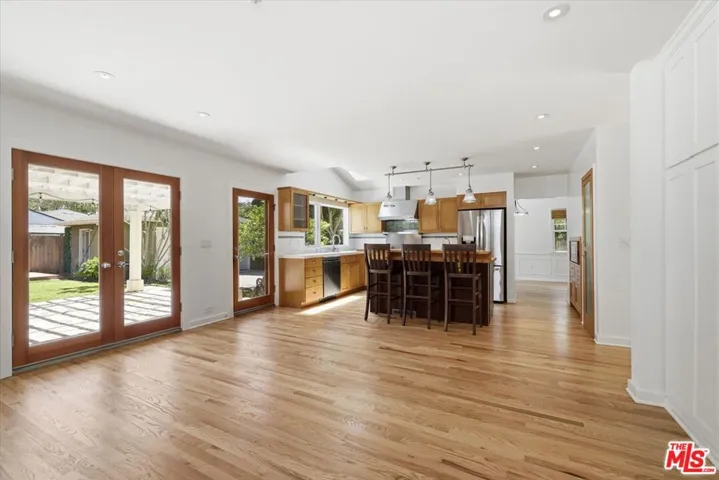4164 Le Bourget Avenue, Culver City, California 90232