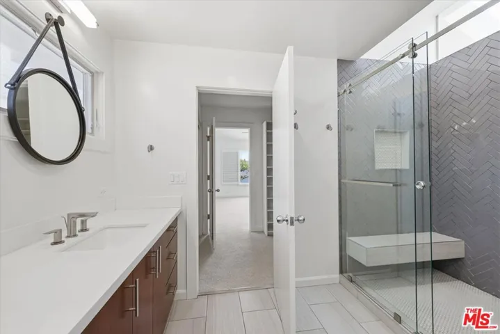 4164 Le Bourget Avenue, Culver City, California 90232