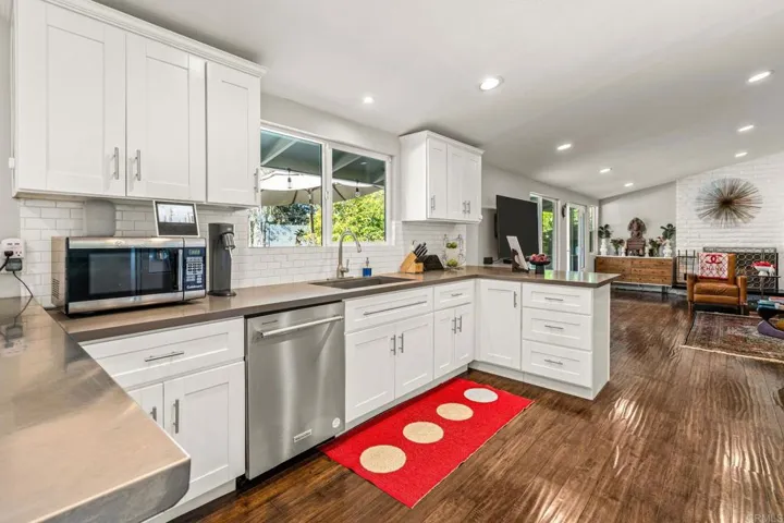 9378 Loren Drive, La Mesa, California 91942
