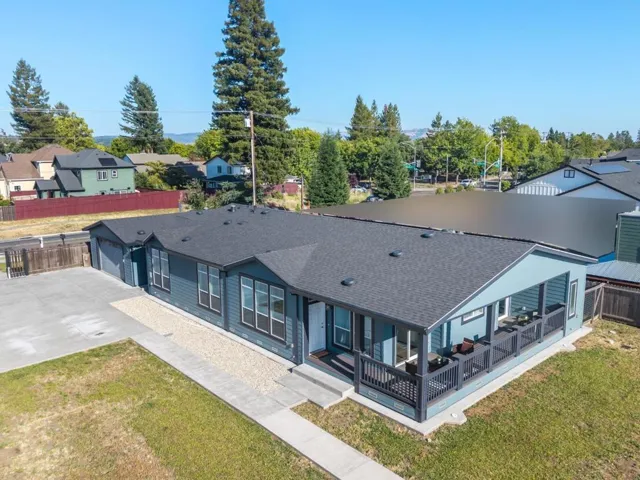 3521 Coffey Lane, Santa Rosa, California 95403