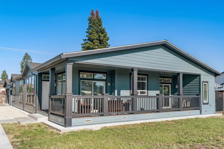 3521 Coffey Lane, Santa Rosa, California 95403