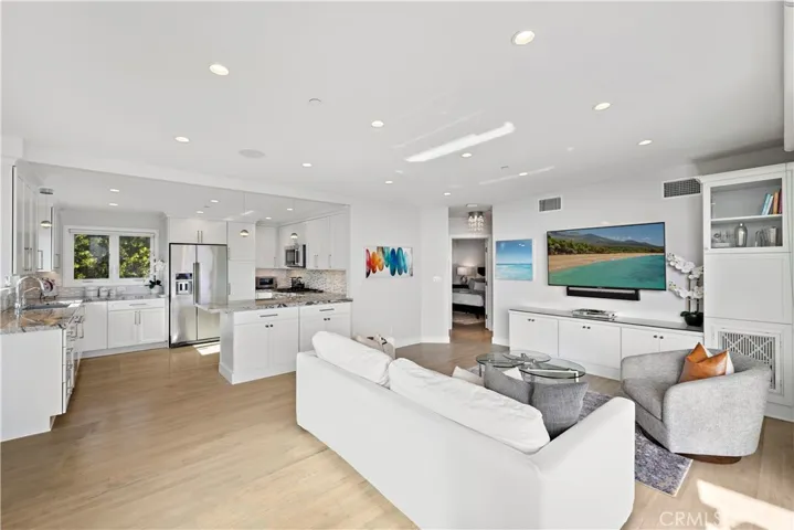 166 Fairview, Laguna Beach, California 92651