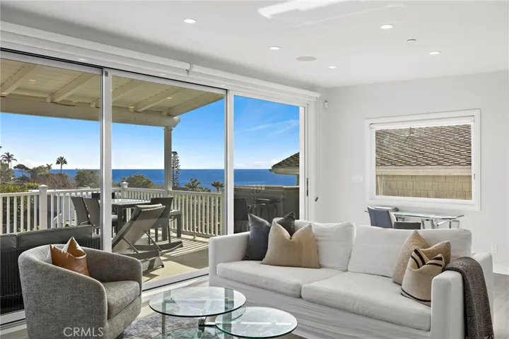 166 Fairview, Laguna Beach, California 92651