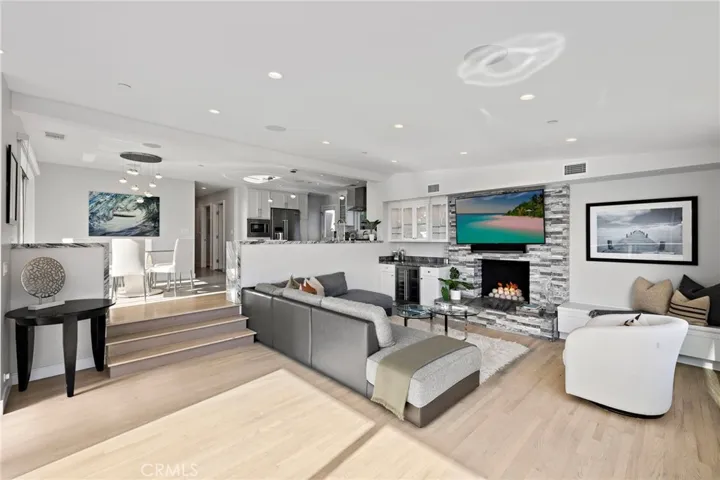 166 Fairview, Laguna Beach, California 92651