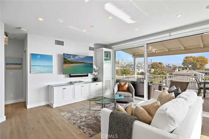 166 Fairview, Laguna Beach, California 92651