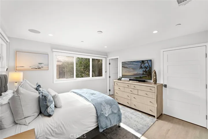 166 Fairview, Laguna Beach, California 92651