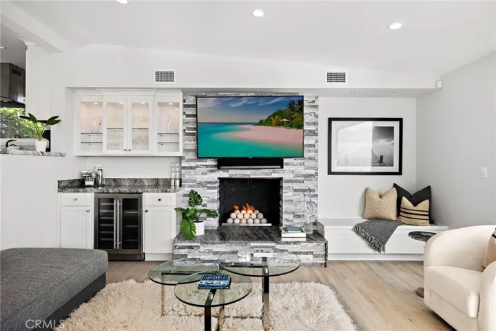 166 Fairview, Laguna Beach, California 92651