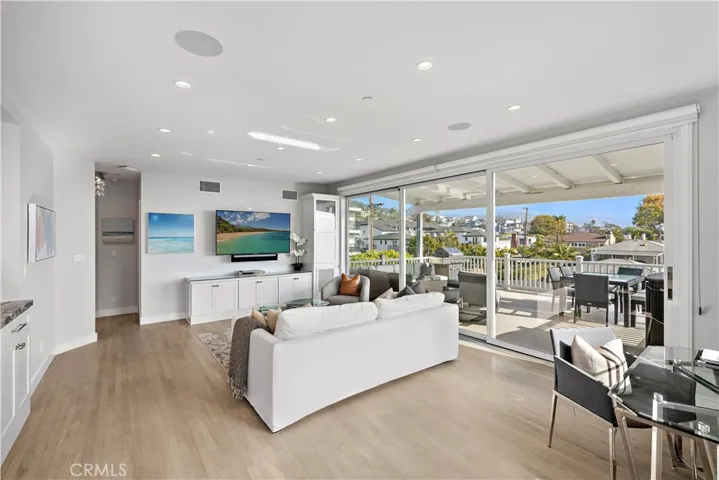 166 Fairview, Laguna Beach, California 92651