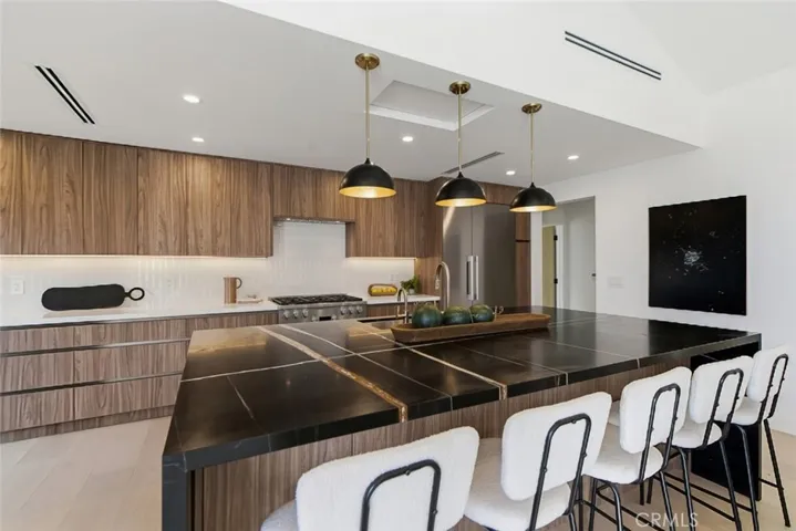 1764 E Loma Alta, Altadena, California 91001