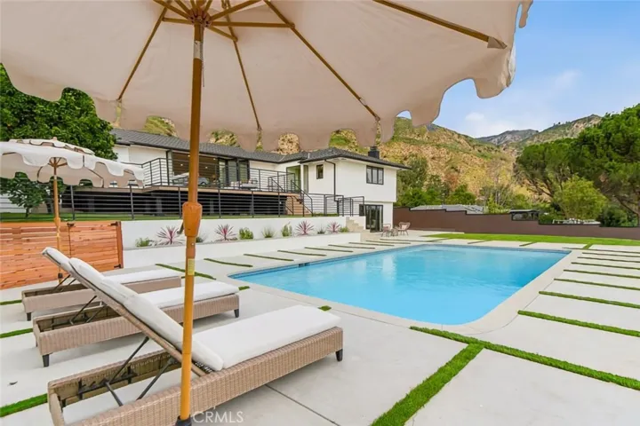 1764 E Loma Alta, Altadena, California 91001