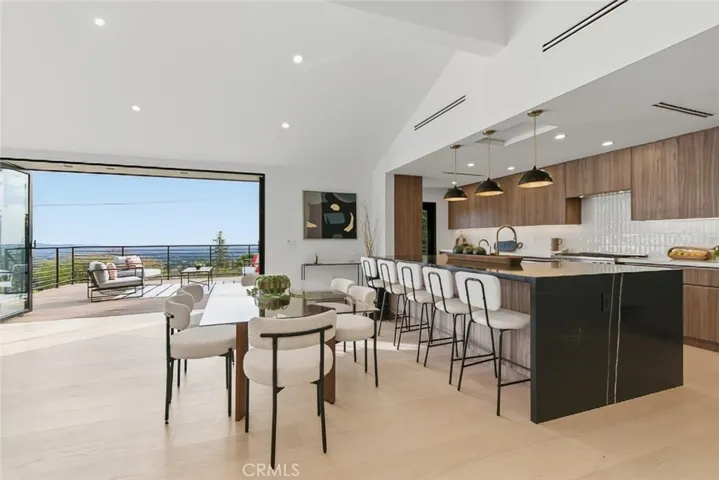 1764 E Loma Alta, Altadena, California 91001