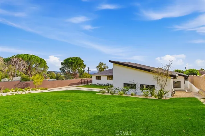 1764 E Loma Alta, Altadena, California 91001