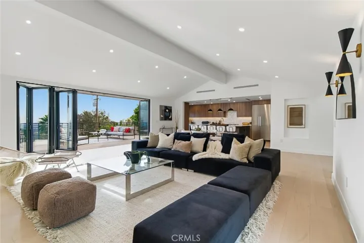 1764 E Loma Alta, Altadena, California 91001