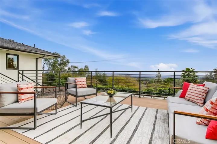 1764 E Loma Alta, Altadena, California 91001