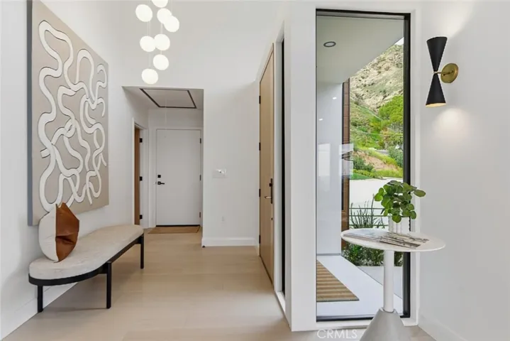 1764 E Loma Alta, Altadena, California 91001