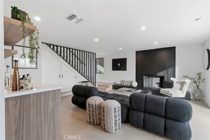 1764 E Loma Alta, Altadena, California 91001