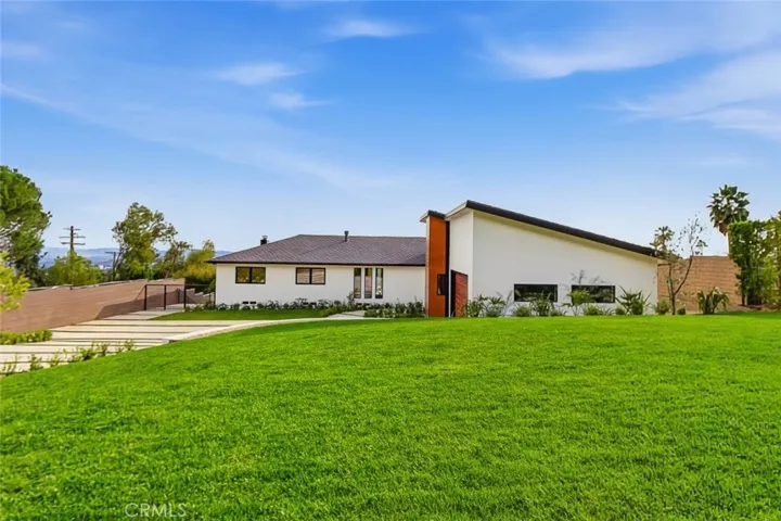 1764 E Loma Alta, Altadena, California 91001