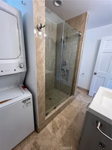 6653 Quakertown, Winnetka, California 91306